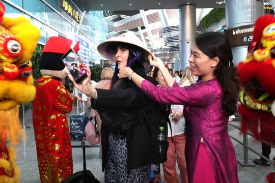 Sân bay Đà Nẵng đạt mức 162 chuyến/ngày dịp lễ do du khách tăng đột biến