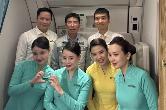 Bác sĩ Việt "giải cứu" chuyến bay sang Pháp khỏi sự cố y tế hy hữu