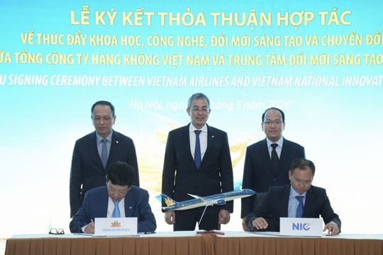 Vietnam Airlines chọn đối tác trong nước để triển khai chiến lược chuyển đổi số