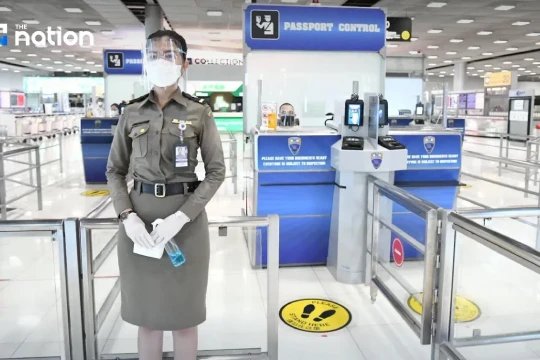 Nguy cơ Ebola lan rộng, Thái Lan siết kiểm dịch hàng không