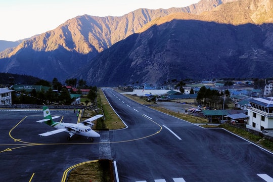 Tại sao Lukla Airport được gọi là sân bay nguy hiểm nhất thế giới?