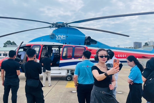 Khởi động lại tour trực thăng ngắm TP Hồ Chí Minh từ trên cao