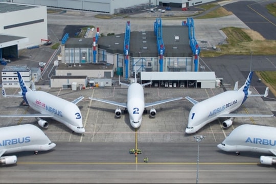 Airbus Beluga ST gia nhập bảo tàng Aeroscopia cho công chúng tham quan