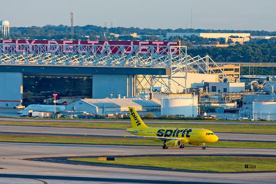 FAA lo ngại khi Delta chi 12 triệu USD mua quyền thuê cổng của Spirit Airlines