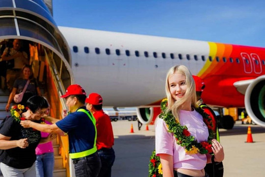 Hàng không góp phần quan trọng giúp lượng khách Nga tăng trưởng mạnh