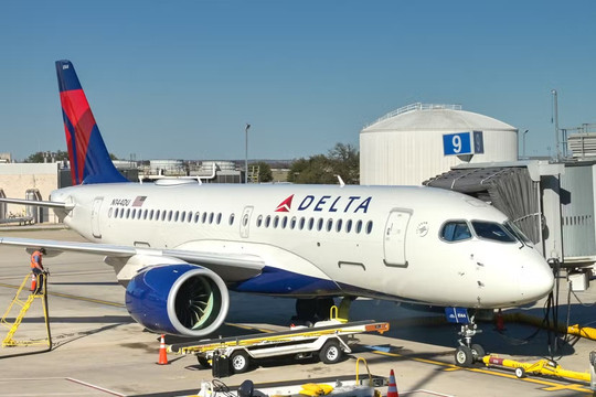 CEO Delta: Giá vé máy bay khó giảm dù giá nhiên liệu hạ nhiệt