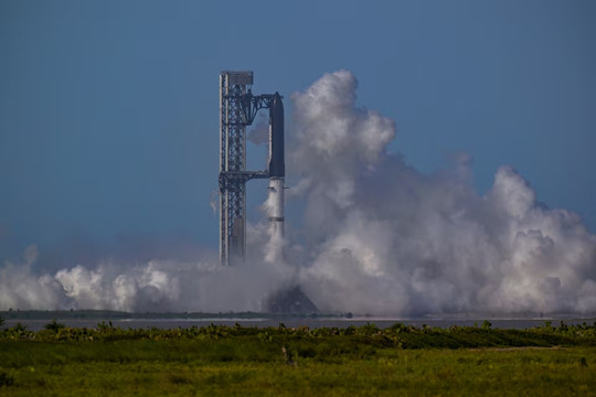 SpaceX hủy chuyến bay thử nghiệm Starship thứ 13, cổ phiếu ‘thủng đáy’ IPO