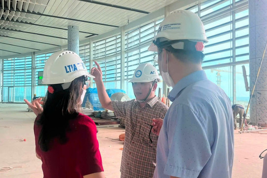 Đoàn công tác Bộ Xây dựng kiểm tra sân bay Long Thành