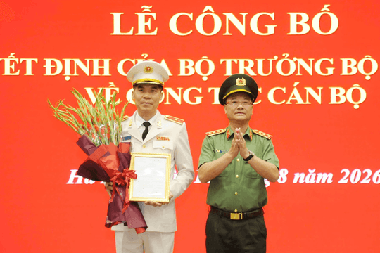 Thiếu tướng Cao Minh Huyền giữ chức Cục trưởng Cục Quản lý xuất nhập cảnh
