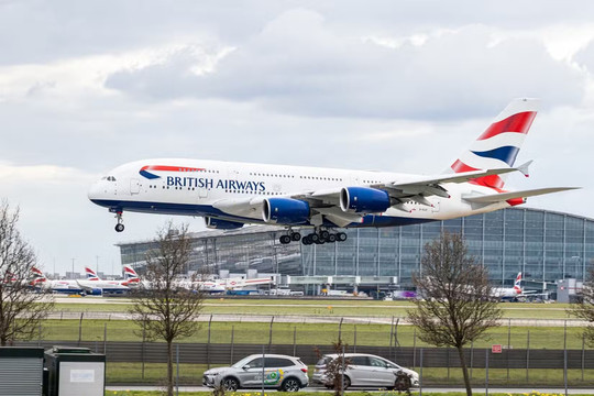 Airbus A380 phải quay đầu vì radar thời tiết liên tục gặp lỗi