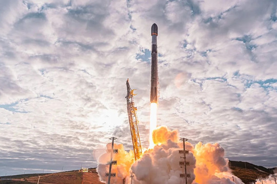 SpaceX cán mốc 100 sứ mệnh năm 2026, Starship cập bến nguyên vẹn