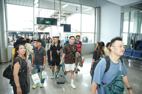 Sân bay Liên Khương phục vụ gần 5.000 khách trong ngày đầu mở lại