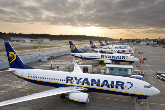 Giải mã nguyên nhân hàng loạt vụ ngã trên cầu thang của Ryanair