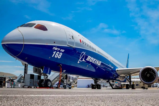 Boeing chốt hai đơn hàng lớn với tổng cộng 175 máy bay