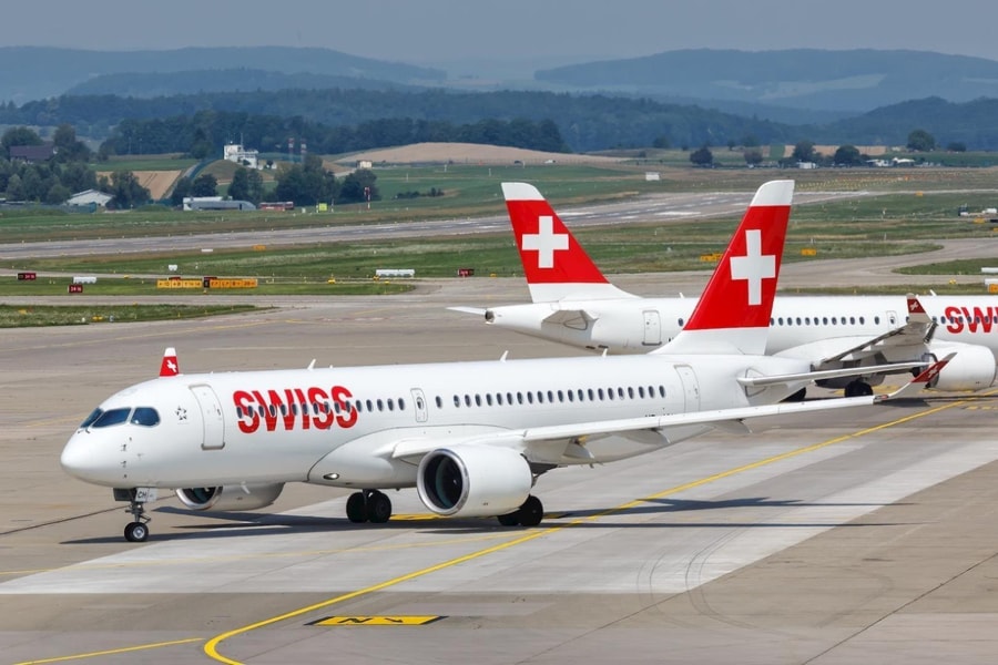 Máy bay của Thụy Sĩ hạ cánh khẩn cấp do phát hiện khói