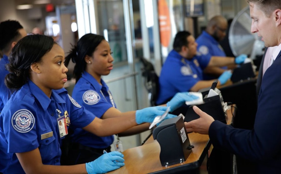 Hệ thống an ninh sân bay Mỹ hoạt động như thế nào?