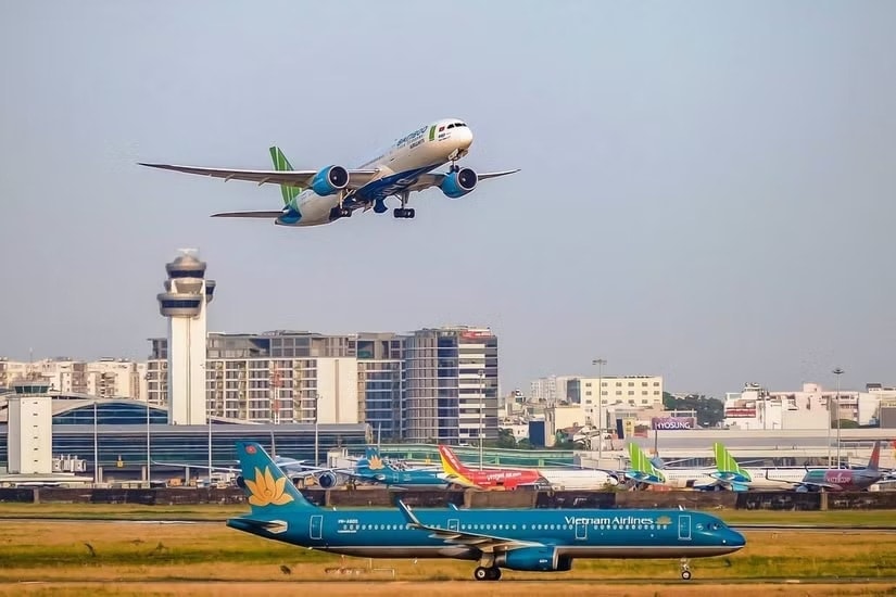 Sáng 2/4, sân bay Tân Sơn Nhất điều chỉnh kế hoạch bay