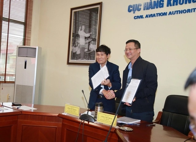 Bàn giao nhiệm vụ lãnh đạo Cục Hàng không Việt Nam