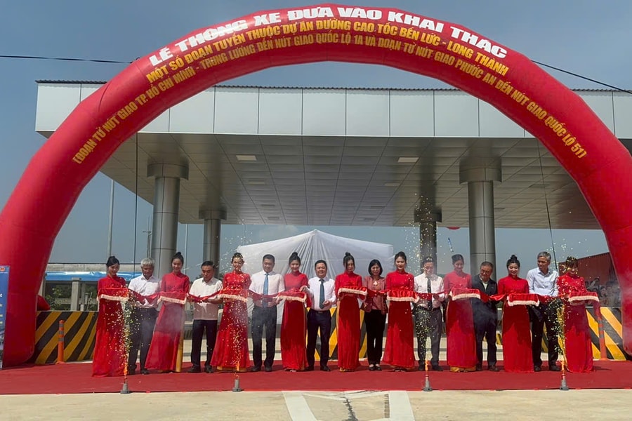 Thông xe hai đoạn tuyến cao tốc Bến Lức – Long Thành