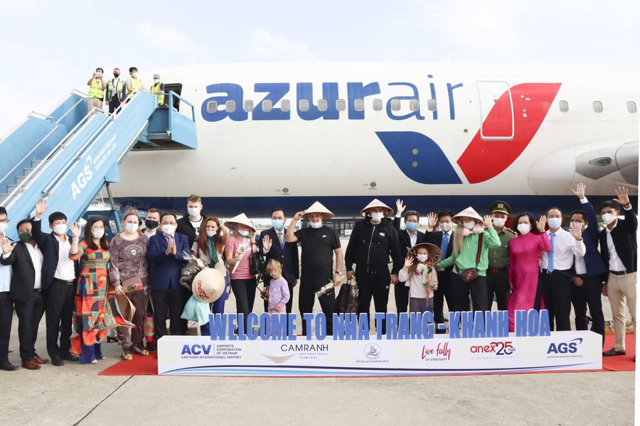 Mở lại các đường bay charter đưa khách Nga đến Nha Trang