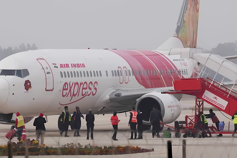 Cơ trưởng Air India qua đời ngay sau khi hạ cánh