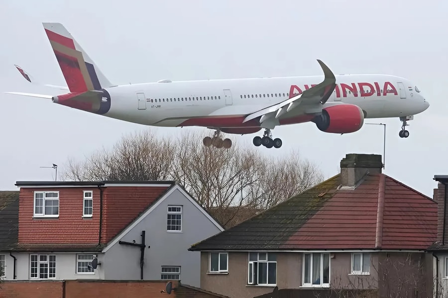 Hàng không Ấn Độ thiệt hại nặng vì lệnh cấm bay của Pakistan