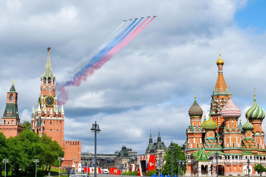 Mãn nhãn đội bay không quân Nga diễn tập cho Ngày Chiến thắng 9/5