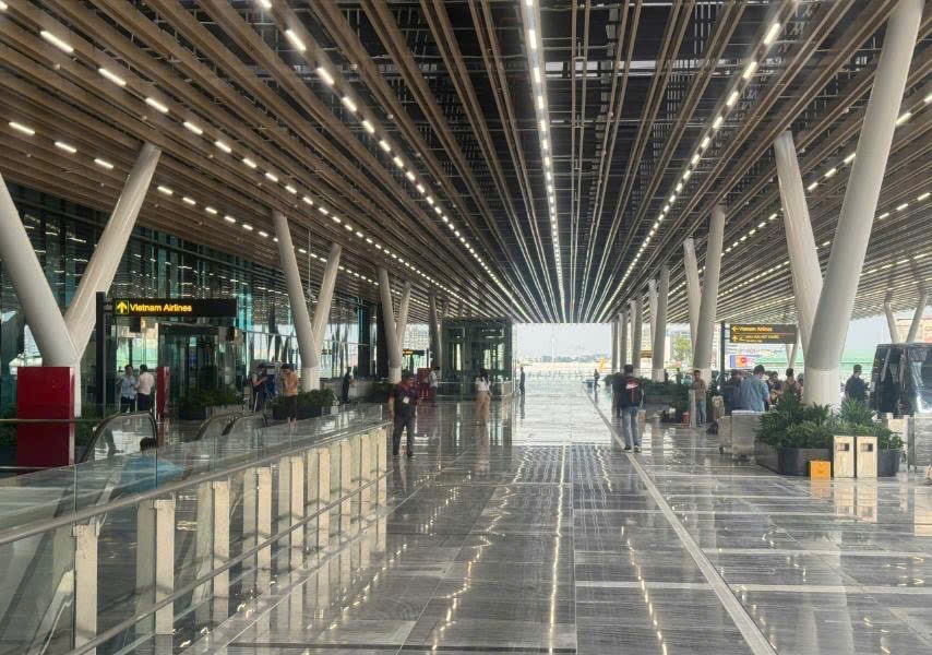 Đang khắc phục triệt để vụ dột nước nhà ga T3