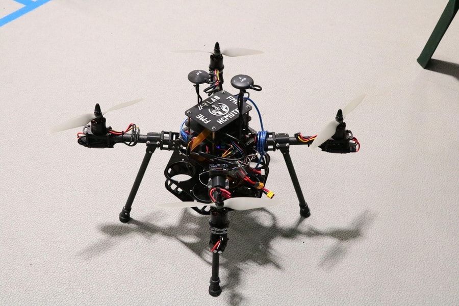 Sinh viên Việt Nam thắng cuộc thi thiết kế UAV quốc tế