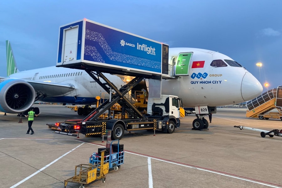 Vận tải hàng không nhiều áp lực trước thời hạn thuế đối ứng của Mỹ