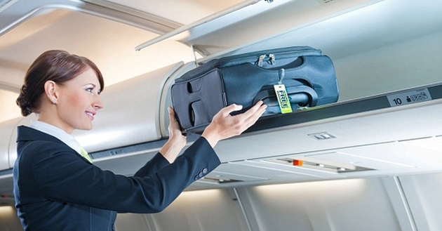 Tây Ban Nha hoãn phạt hai hãng hàng không vì phí hành lý xách tay