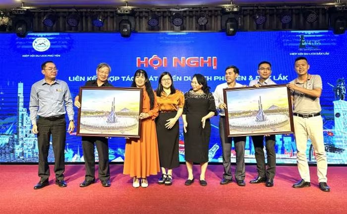 Đắk Lắk mở đường du lịch "từ biển xanh hòa với đại ngàn"