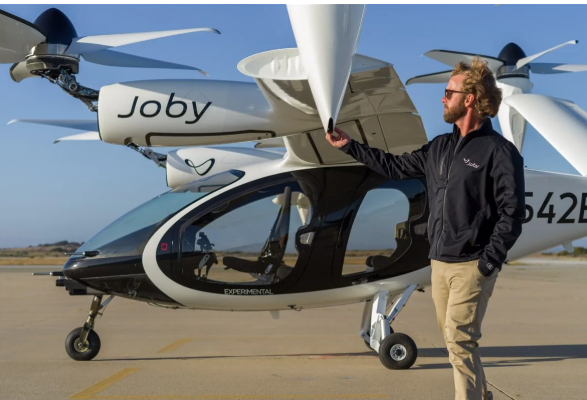 Dubai triển khai taxi bay băng qua sa mạc