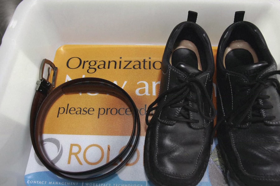 Mỹ chính thức bỏ quy định cởi giày tại sân bay