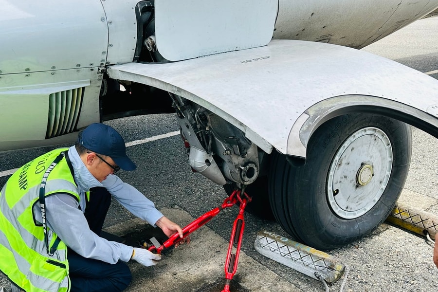 Mưa lớn đe dọa an toàn bay, hàng không khẩn trương ứng phó