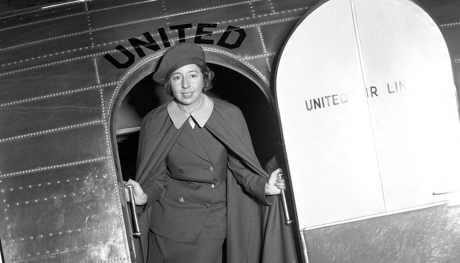 Hành trình phi thường của nữ tiếp viên hàng không đầu tiên trên thế giới