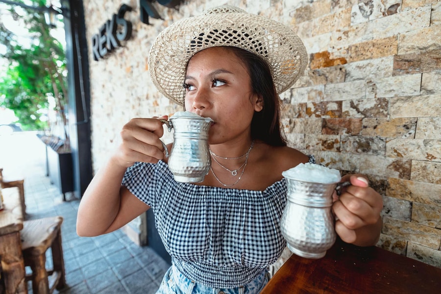 Khám phá đồ uống giải nhiệt ngàn năm tuổi của người Thổ Nhĩ Kỳ