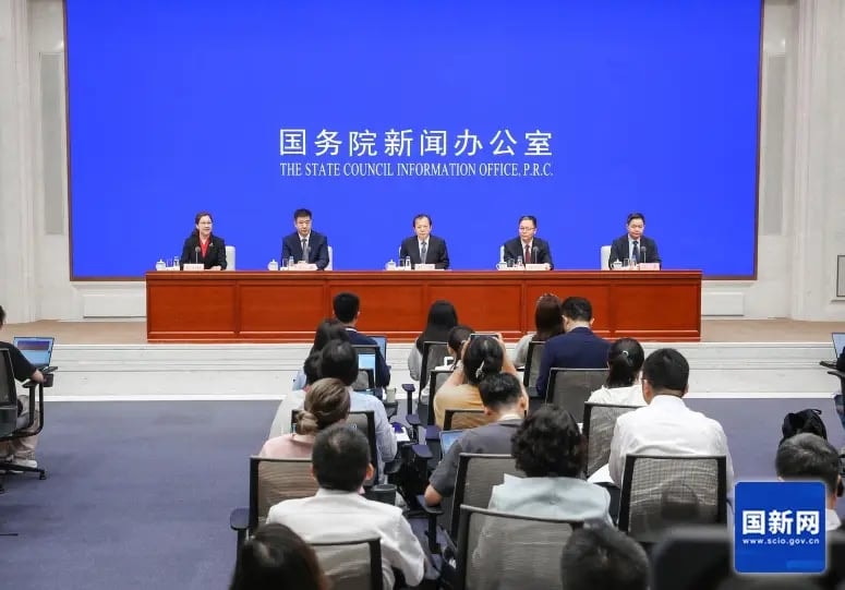 Trung Quốc với tham vọng trở thành trung tâm hàng không thế giới