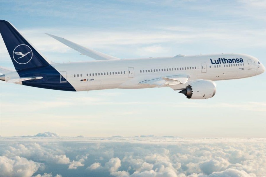 “Khó tin”: Bay châu Âu, khách bất ngờ được đề xuất quá cảnh... ở Mỹ