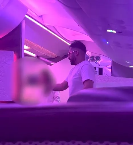 Say xỉn rồi hỏi tiếp viên ‘biết tao là ai không’, hành khách nhận án tù