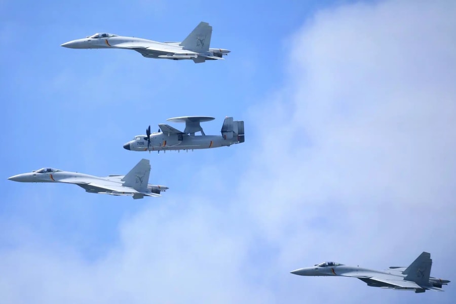 Năng lực mới gây chú ý của không quân tàu sân bay Trung Quốc