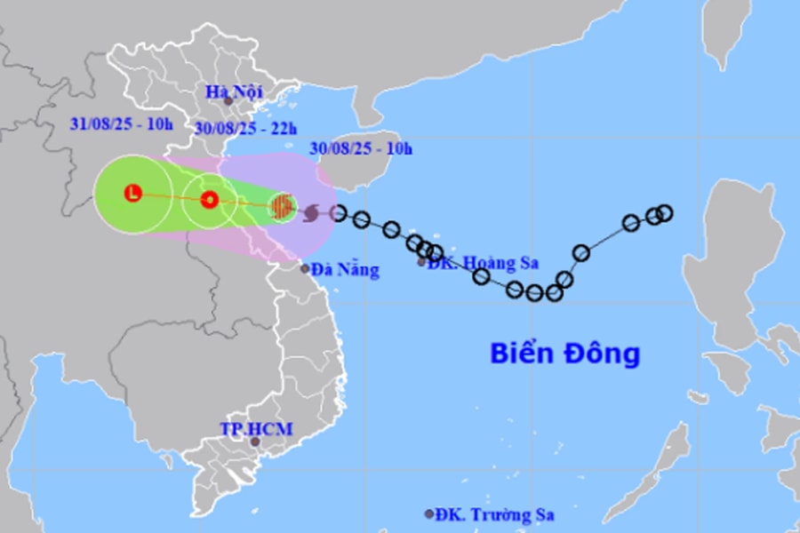 Chiều nay, bão số 6 đi vào đất liền ở khu vực miền Trung