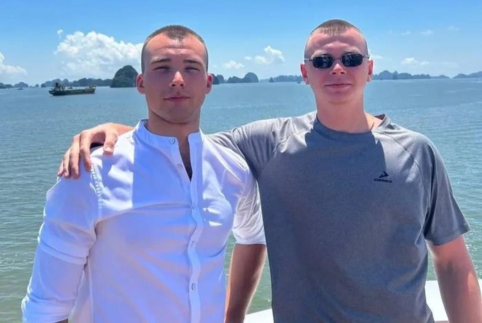 Đoàn quân nhân Nga làm 'dậy sóng' Vịnh Hạ Long