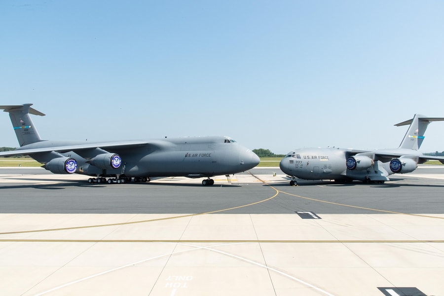 Sự khác biệt giữa 'ngựa thồ' C-17 Globemaster và C-5 Galaxy