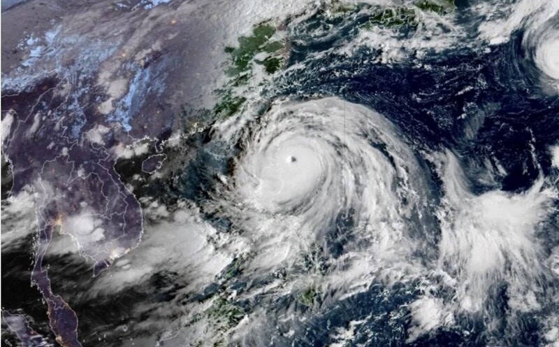 Nhiều sân bay khẩn trương ứng phó siêu bão Ragasa