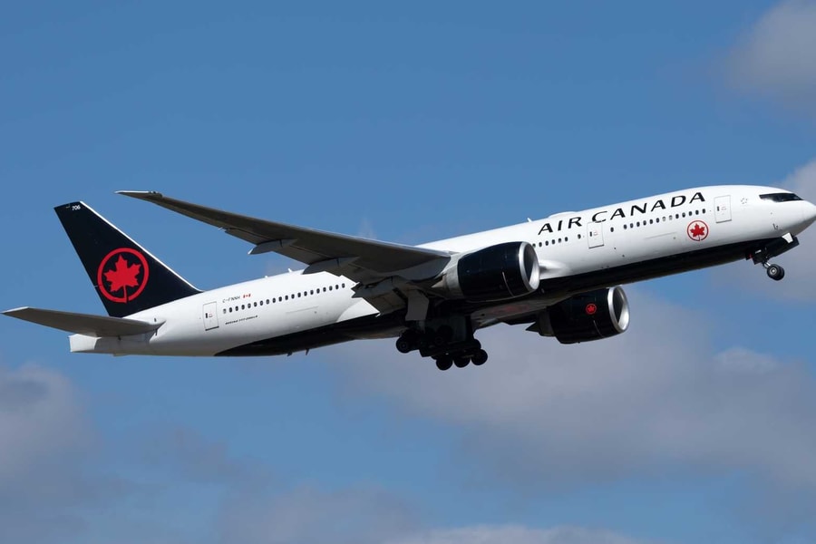 Hãng bay Bắc Mỹ duy nhất phục vụ bia, rượu miễn phí