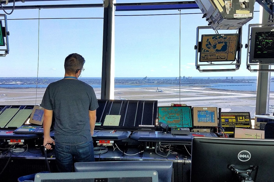 Thiếu kiểm soát viên không lưu: Bài toán nan giải của Mỹ