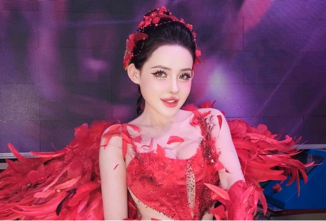 Chứng bệnh lạ khiến DJ Ngân 98 và nhiều người sợ đi máy bay