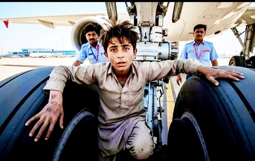 Hi hữu: Cậu bé Israel, 13 tuổi, lọt qua an ninh, trốn lên máy bay đi Mỹ