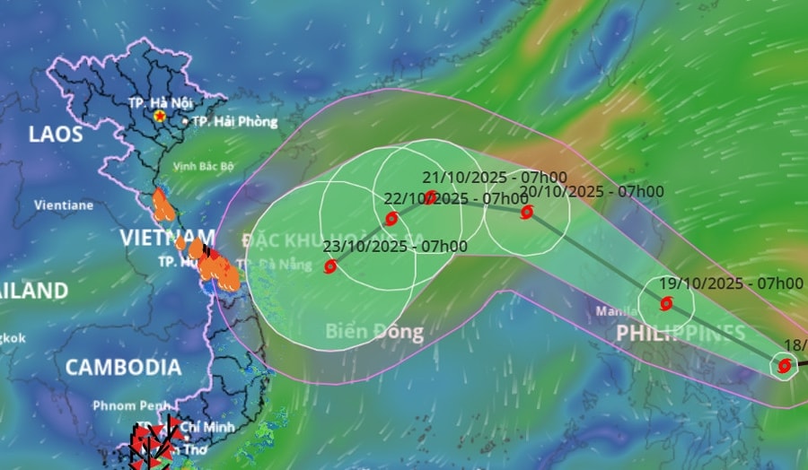 Bão Fengshen sắp vào Biển Đông, dự báo sớm tăng cấp